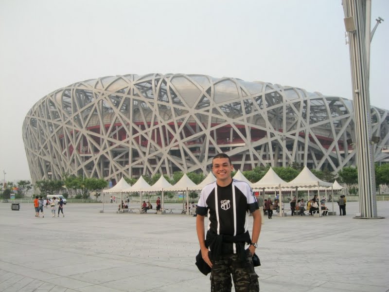Com o vozão no Estádio Ninho de Pássaro (estádio das Olimpíadas de 2008 em Beijing)