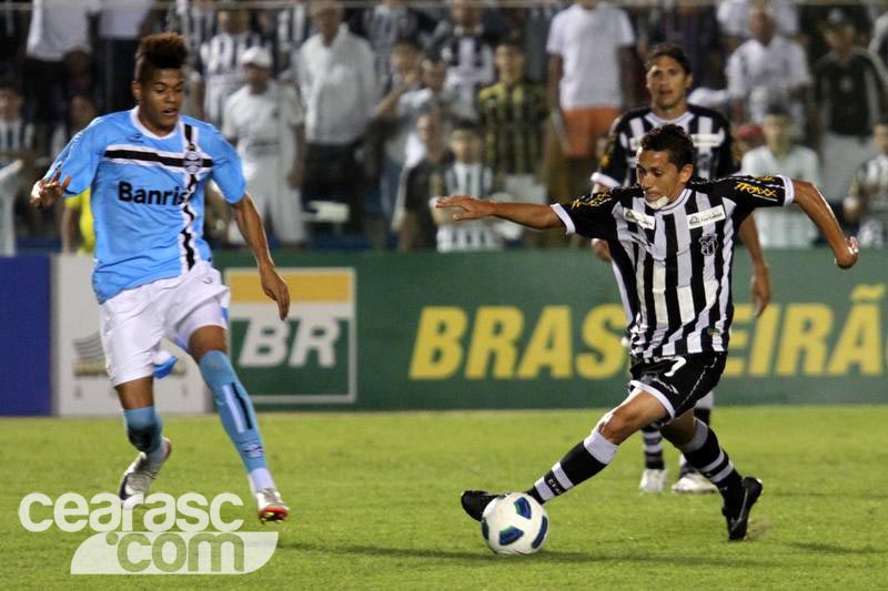 [17-08] Ceará 3 x 0 Grêmio - 15