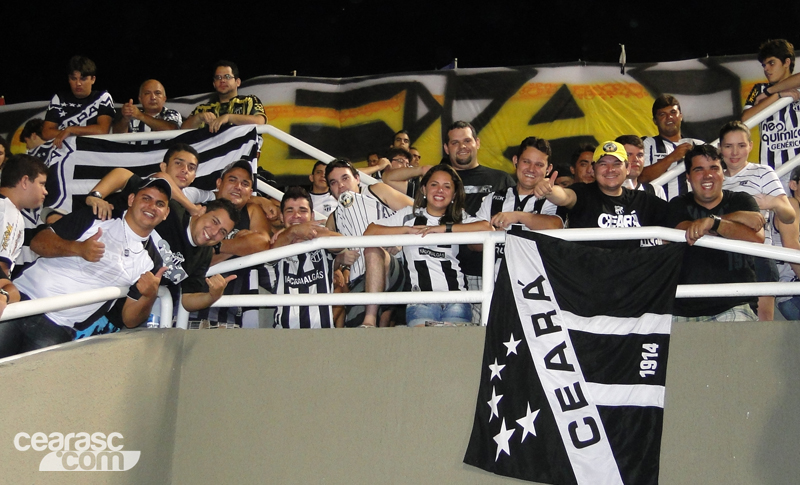 [15-10] Ceará 0 x 1 Flamengo - TORCIDA - 12