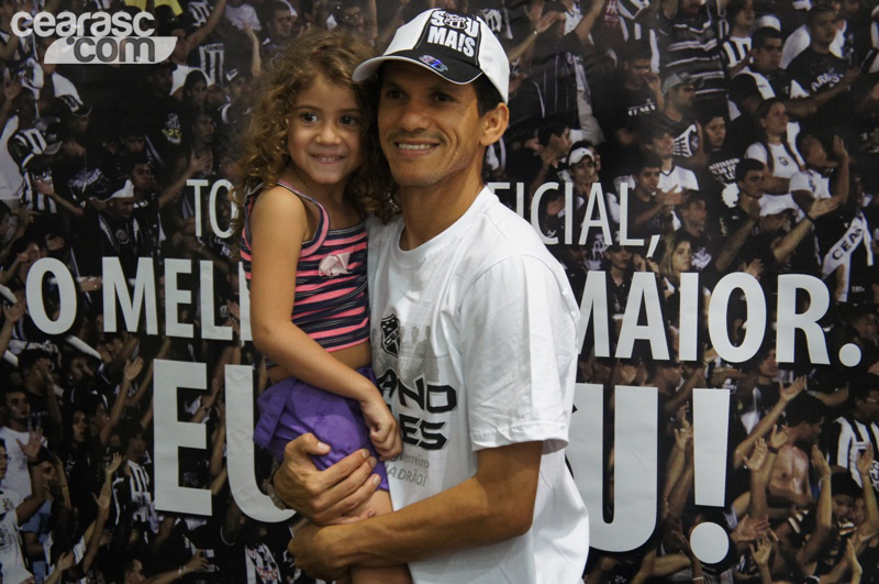 [15-09] Magno Alves recebe torcedores na Loja Oficial5 - 8
