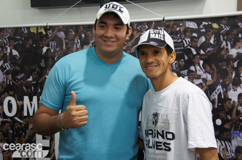 [15-09] Magno Alves recebe torcedores na Loja Oficial5 - 12