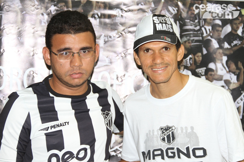 [15-09] Magno Alves recebe torcedores na Loja Oficial2 - 29