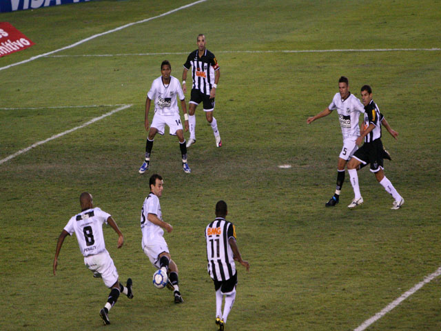 Atlético-MG 0 x 1 Ceará - 06/06 às 16h - Mineirão - 9