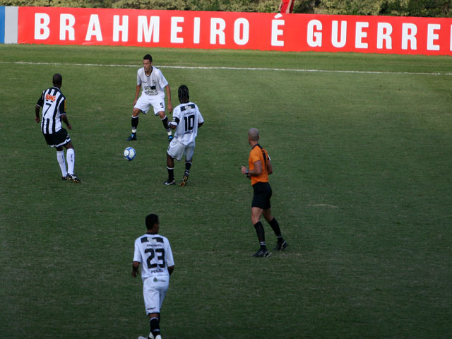 Atlético-MG 0 x 1 Ceará - 06/06 às 16h - Mineirão - 14