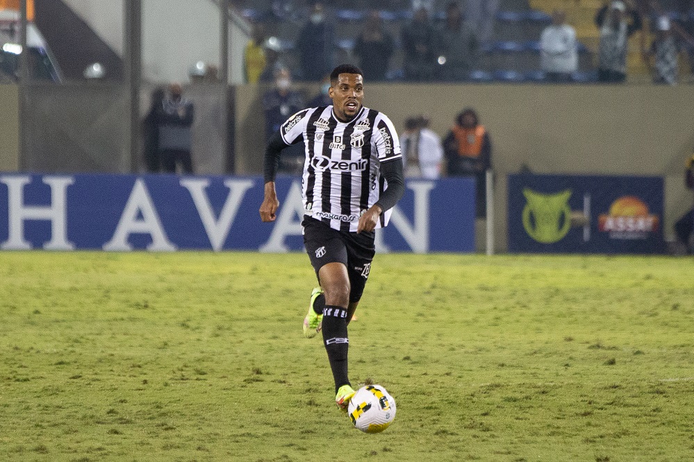 Com maior sequência nos jogos e boas atuações, Iury Castilho afirma: “Esse é o meu melhor momento aqui no Ceará”