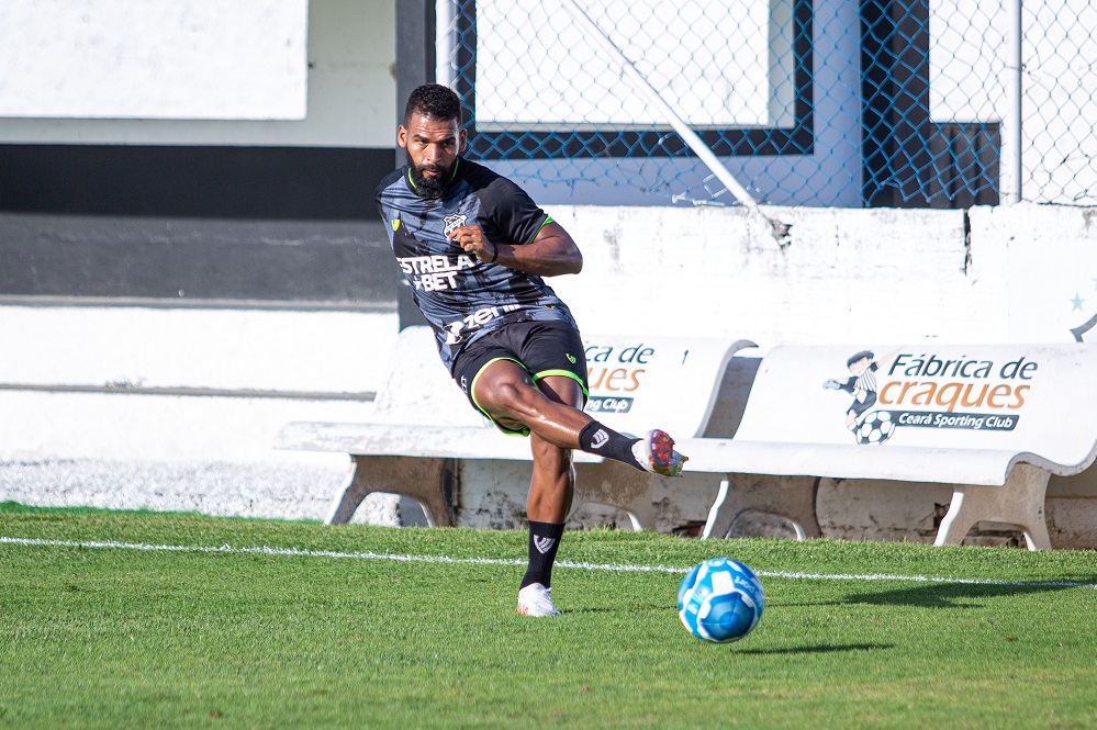 Visando o jogo contra a Chapecoense, Ceará tem reapresentação marcada para a manhã desta terça-feira (30)