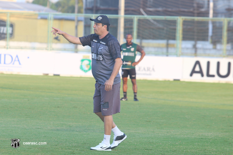 Antes de reapresentação, Adílson Batista e Felipe Silva comentam sobre confronto diante do Bahia