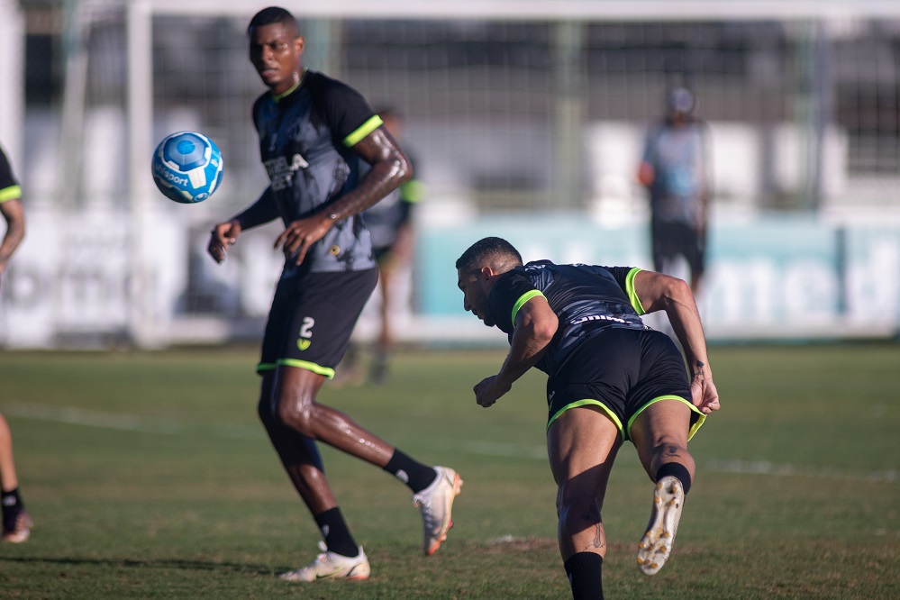 No CT de Porangabuçu, Ceará finaliza terceiro treino durante período da Data FIFA