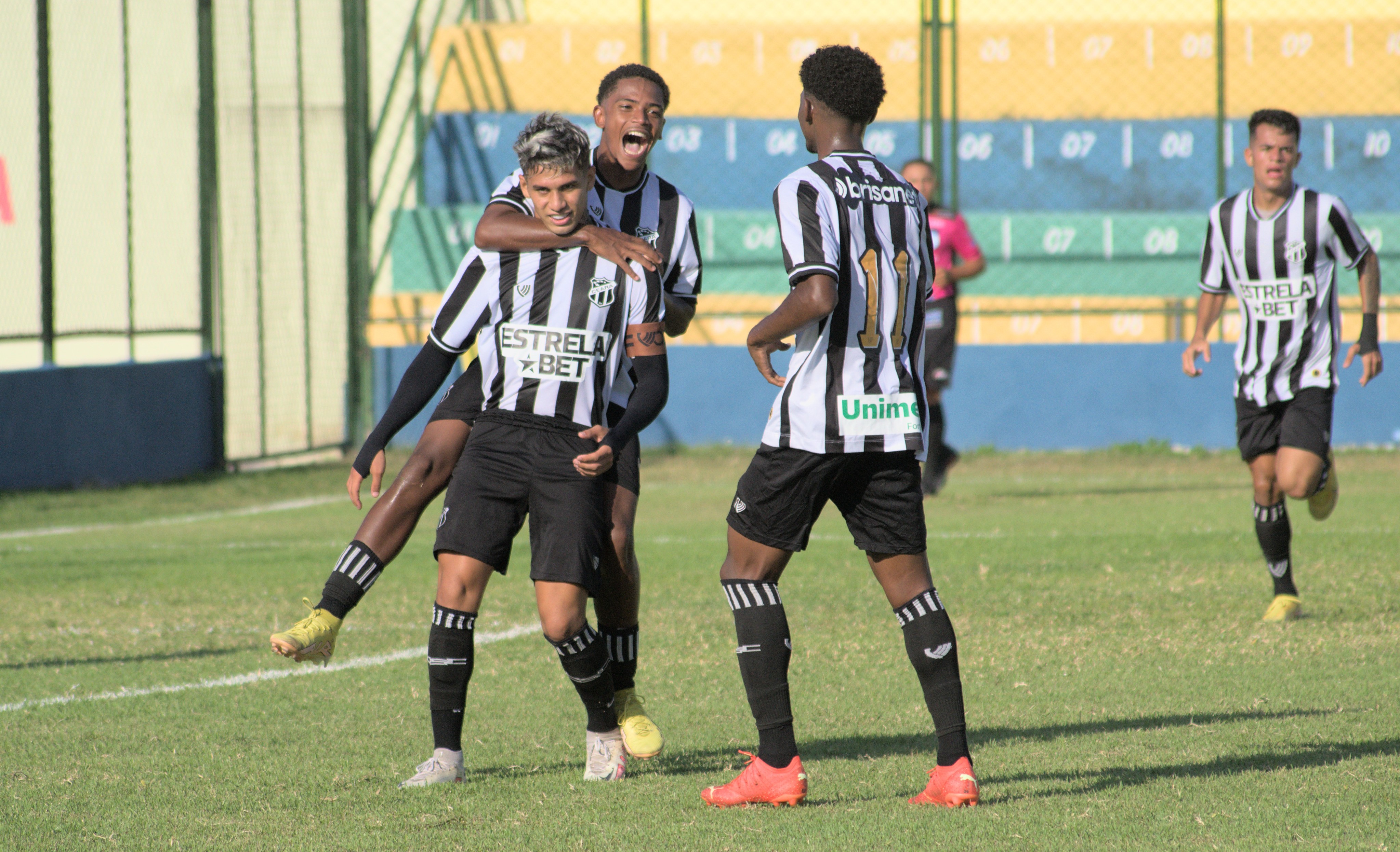 Sub-20: No Clenilsão, Ceará goleia o Horizonte e segue invicto no Campeonato Cearense