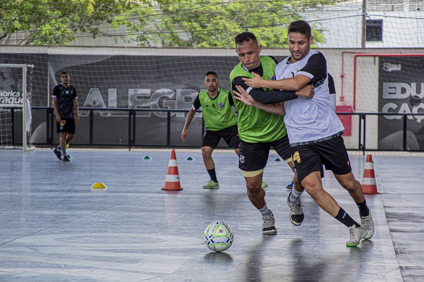Futsal: Ceará trabalha posicionamento defensivo em terceiro dia de treino da semana