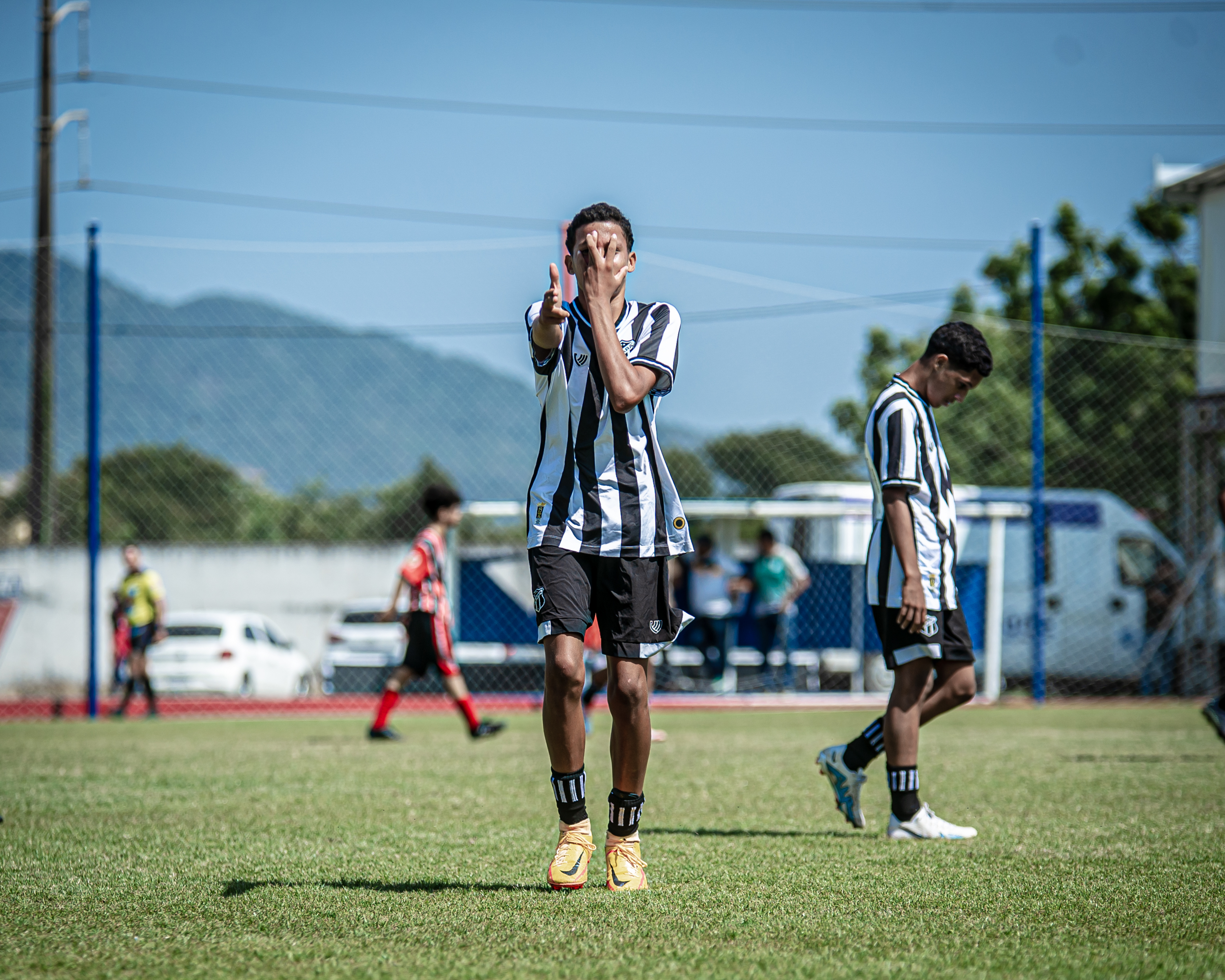 Sub-14: Em Maracanaú, Ceará goleia o Santa Cruz por 6 a 1 pela Copa Manjadinho