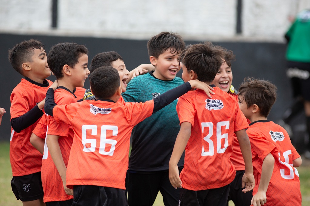 Fábrica de Craques promove “Liga das Nações”, competição interna para os alunos da escola de futebol do Mais Querido