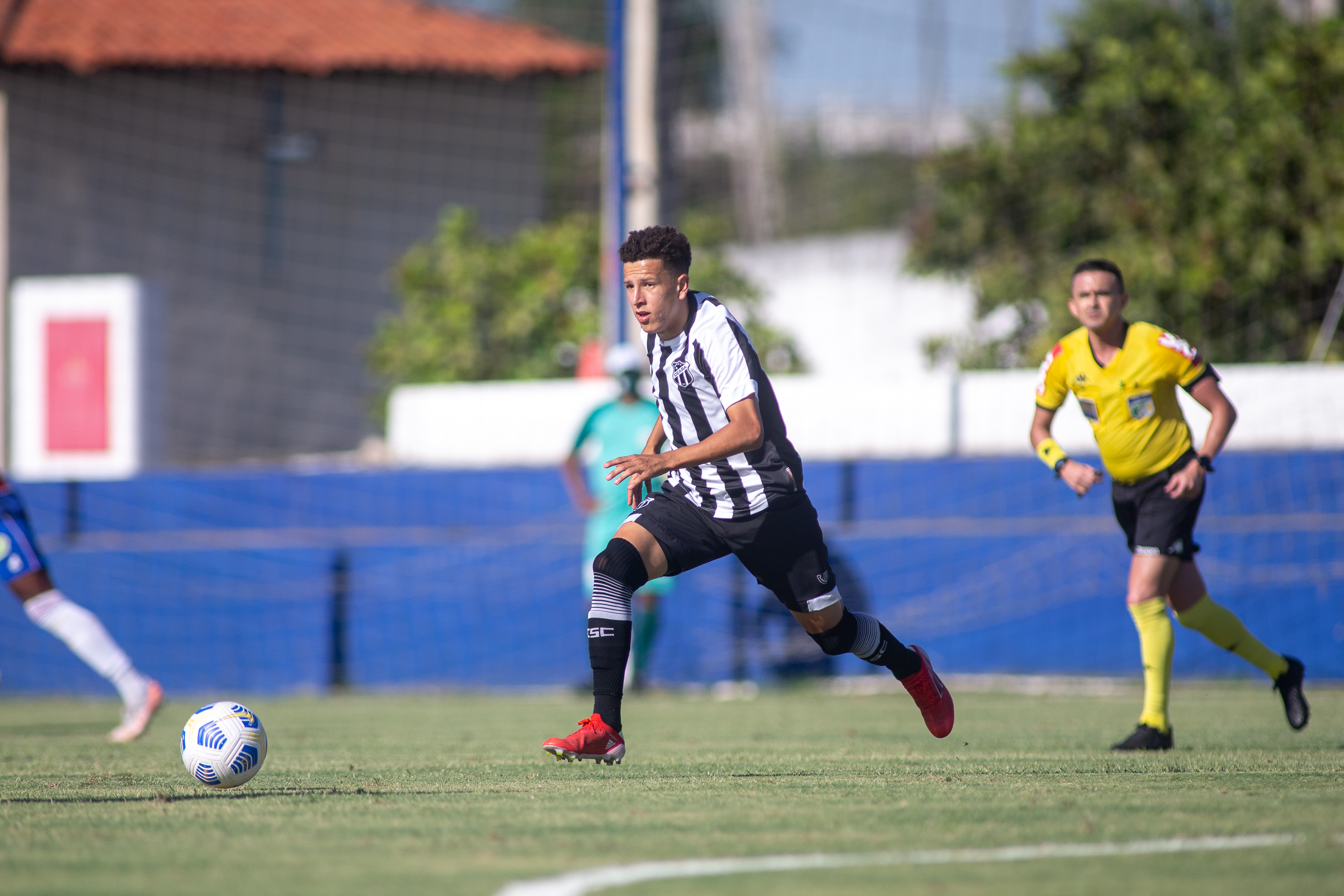 Aspirantes: Ceará realiza último treino na capital antes de embarcar para o Rio Grande do Sul
