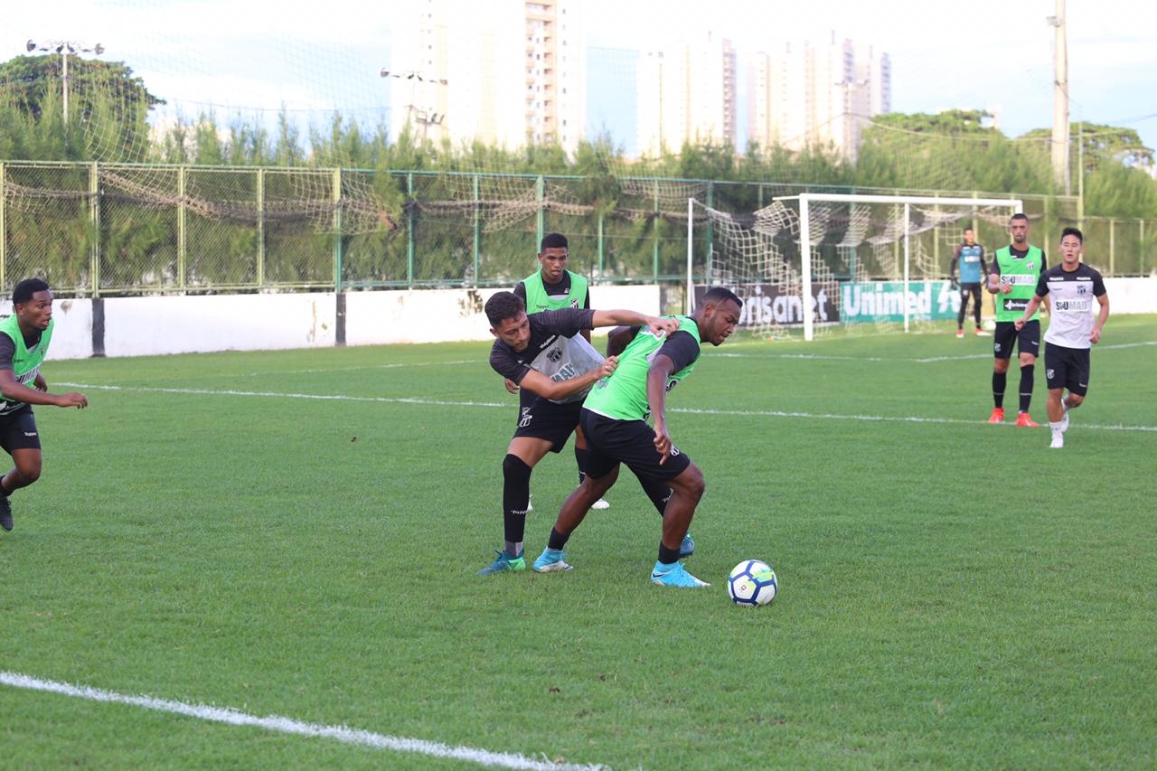 Visando o Brasileiro de Aspirantes, categoria Sub-20 realizou match treino em Porangabuçu