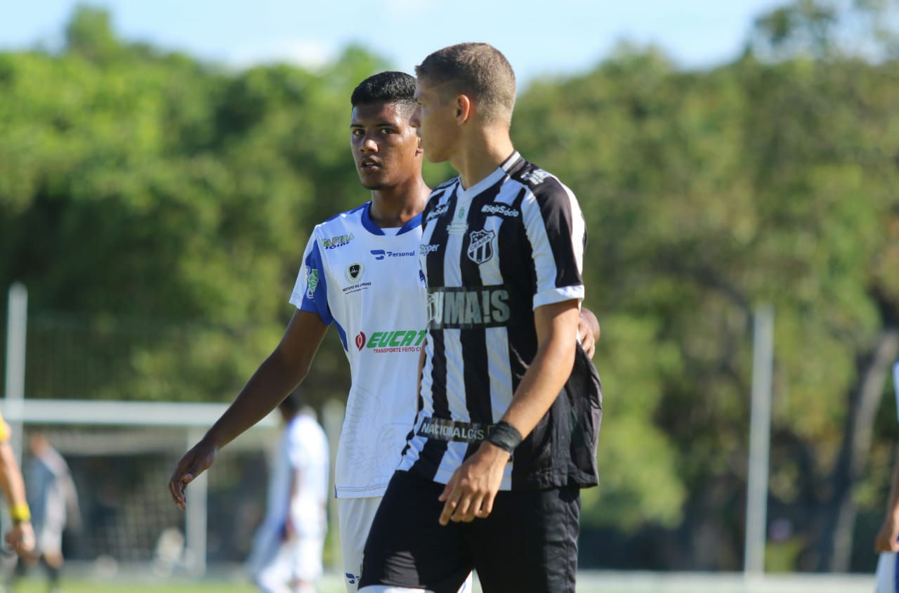 Elenco Sub-17 desembarca em Fortaleza após classificação para as quartas da Copa do Brasil
