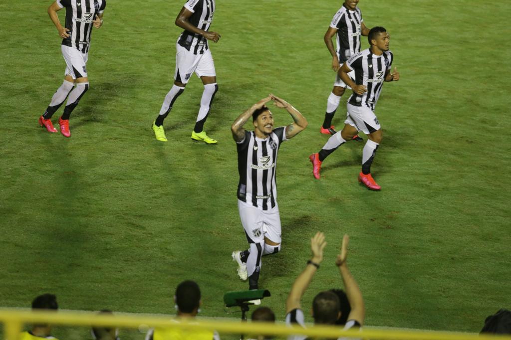 Decisivo na reta final da competição, Vinícius é artilheiro e atleta com mais participação em gols da Copa do Nordeste