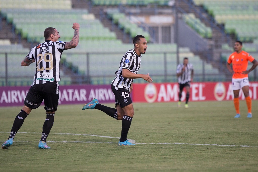 Já projetando confronto com o Botafogo, Lima ressalta importância da torcida na busca por mais uma vitória
