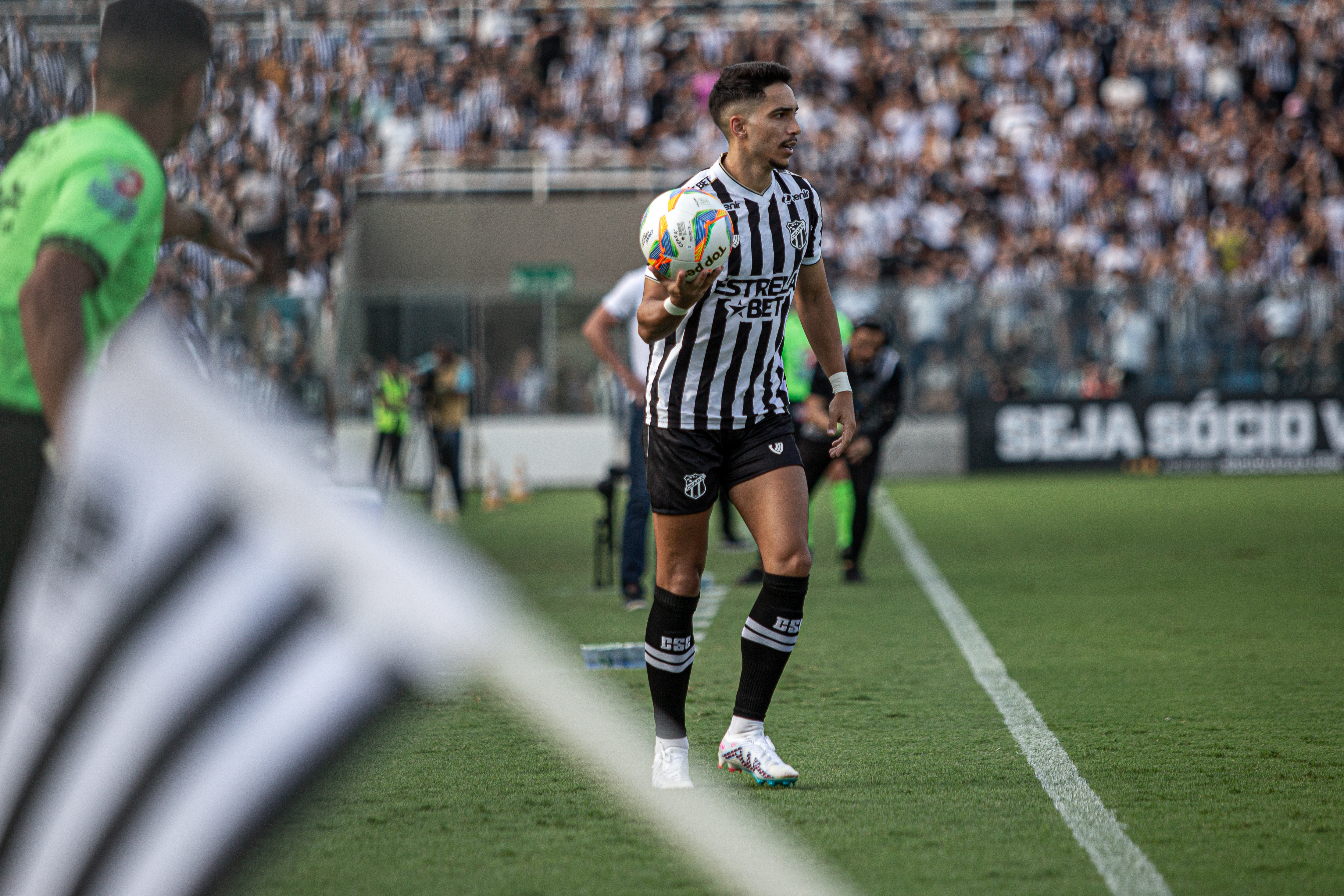 Na Arena Castelão, Ceará entra em campo diante do Caucaia pelo Campeonato Cearense