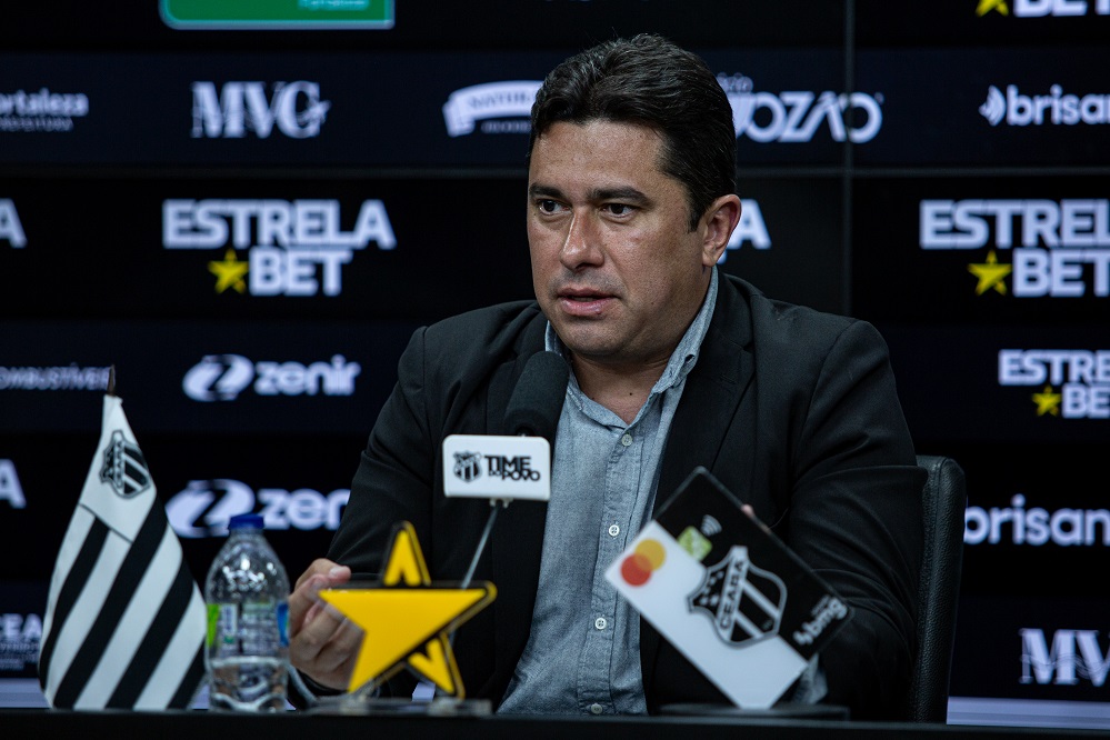Em coletiva de imprensa, Presidente João Paulo Silva anuncia jogo de despedida de ex-atletas
