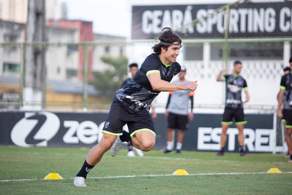 Ceará treina em Porangabuçu visando o jogo contra o Mirassol