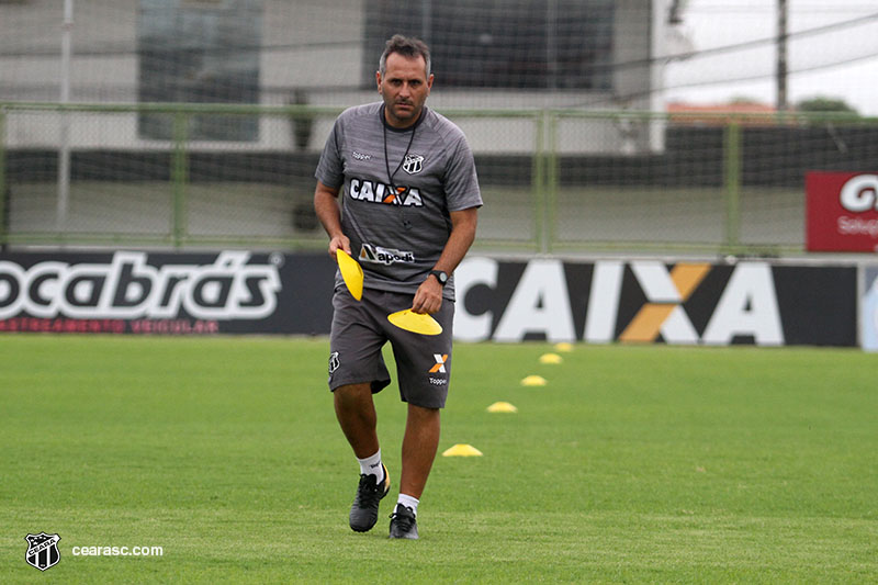 Ceará realiza último treino na Capital antes de seguir viagem para o Rio de Janeiro