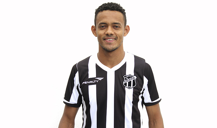 Volante Ernandes é o mais novo reforço do Ceará para a temporada 2015