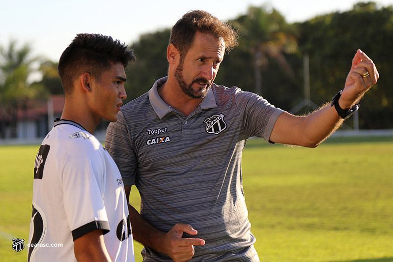 Técnico Luiz Felipe faz avaliação positiva dos preparativos para estreia na Copa SP 