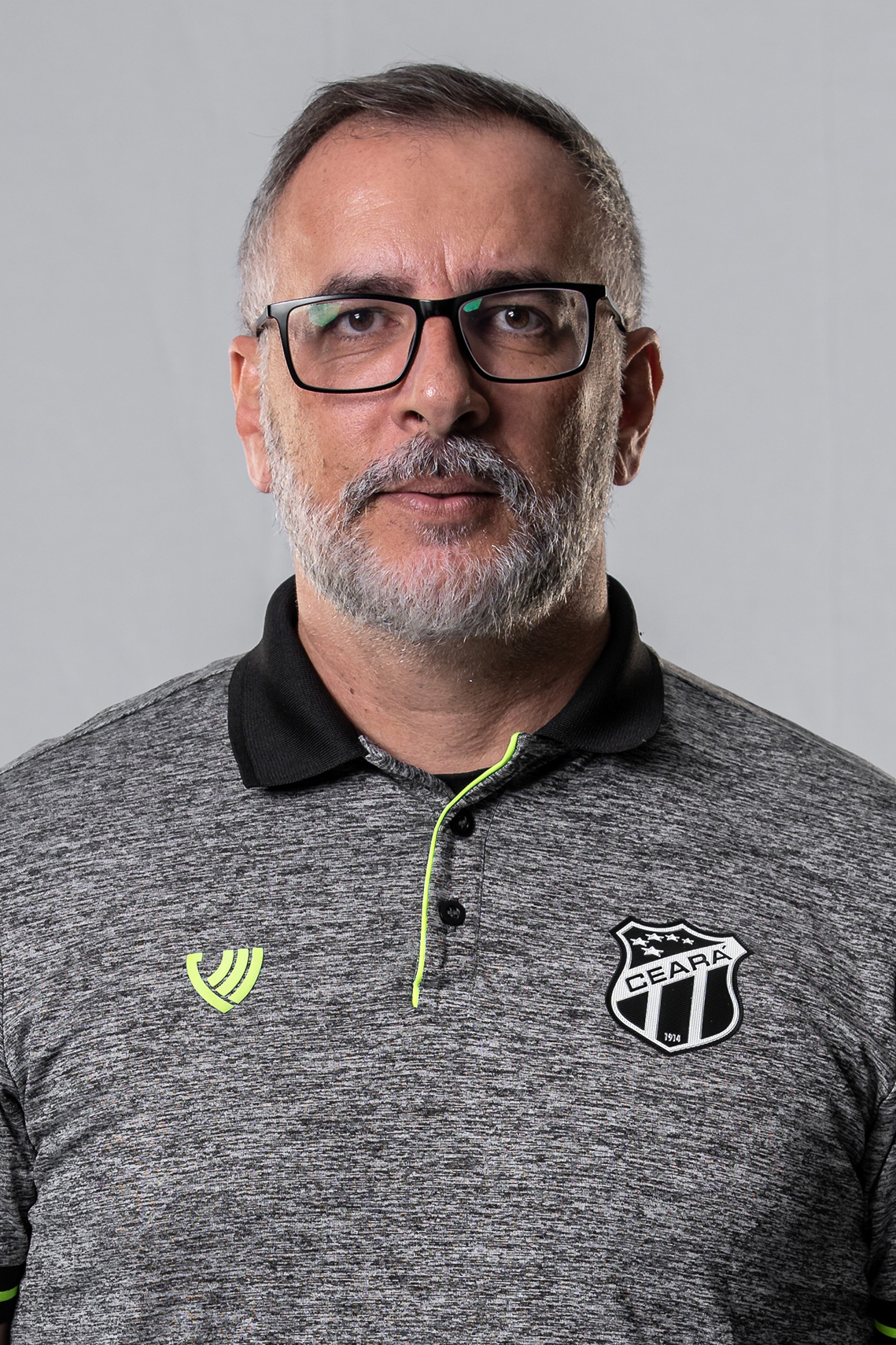 Saiba mais sobre: Juliano Camargo