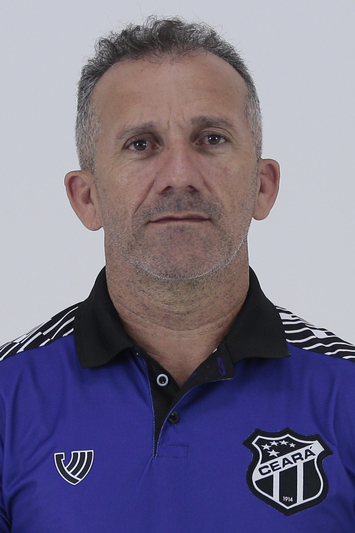 Saiba mais sobre: Cleuton Alves Dantas