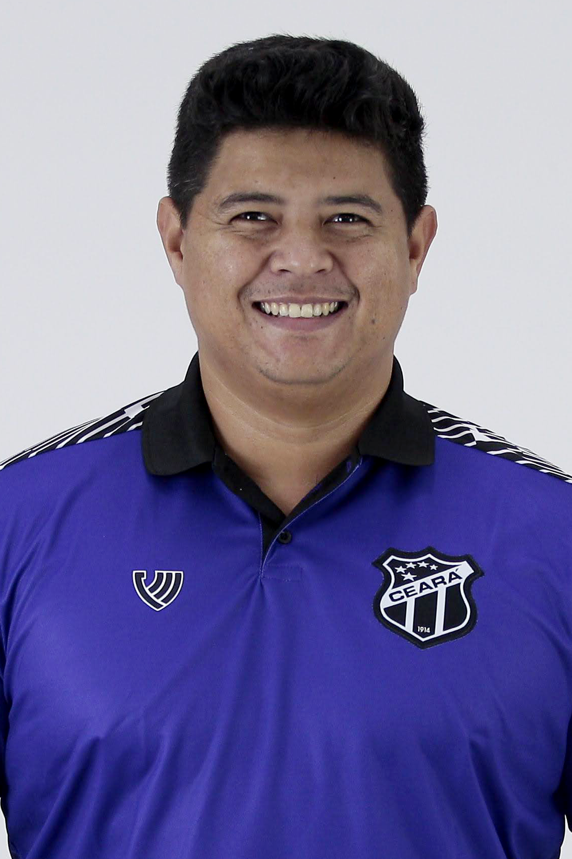 Saiba mais sobre: Rainier Alves