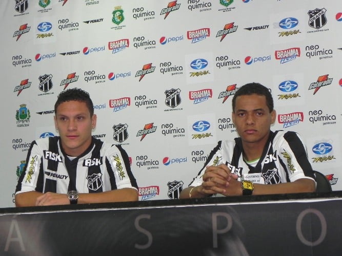 [24-08] Evandro Apresenta Reforços - 2
