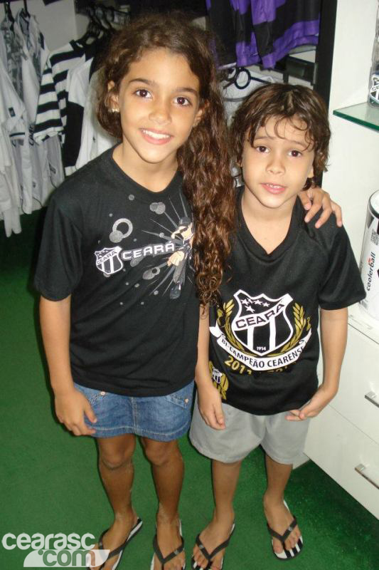 [26-05] Torcedores recebem brindes no Sou Mais - 8