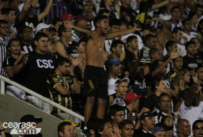 [23-06] Ceará x Atlético/PR - TORCIDA - 9