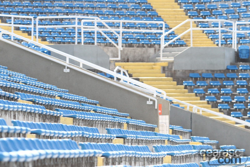 [06-06] Ceará entrega cadeiras - PV - 1