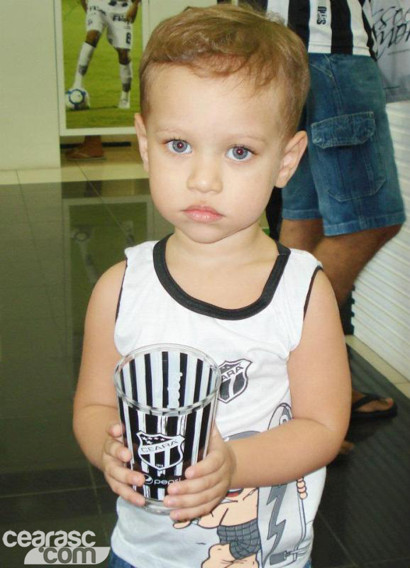 [26-05] Torcedores recebem brindes no Sou Mais - 19