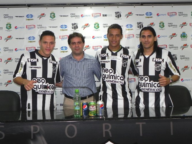 [24-08] Evandro Apresenta Reforços - 10