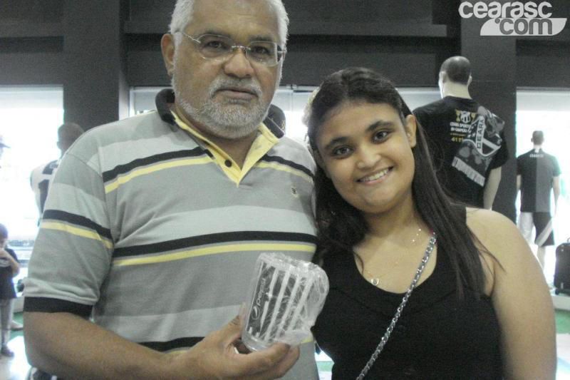 [26-05] Torcedores recebem brindes no Sou Mais - 37