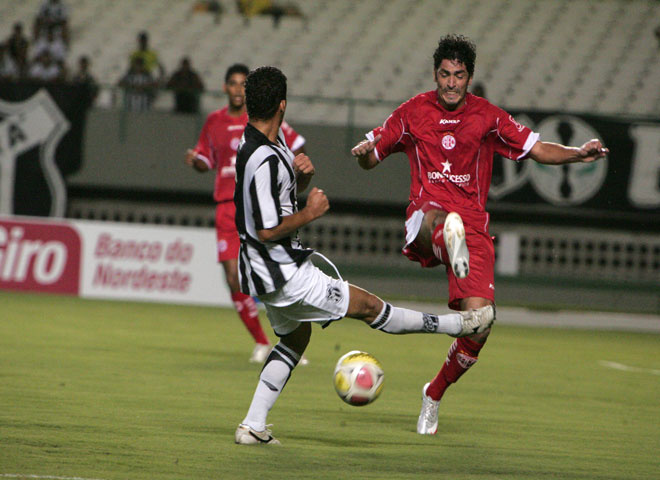 Ceará 0 X 1 América/RN - 05/08 às 20h - Castelão - 6