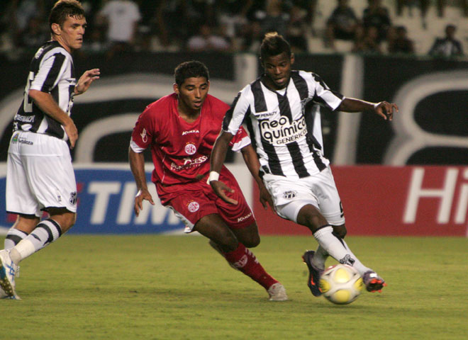 Ceará 0 X 1 América/RN - 05/08 às 20h - Castelão - 18