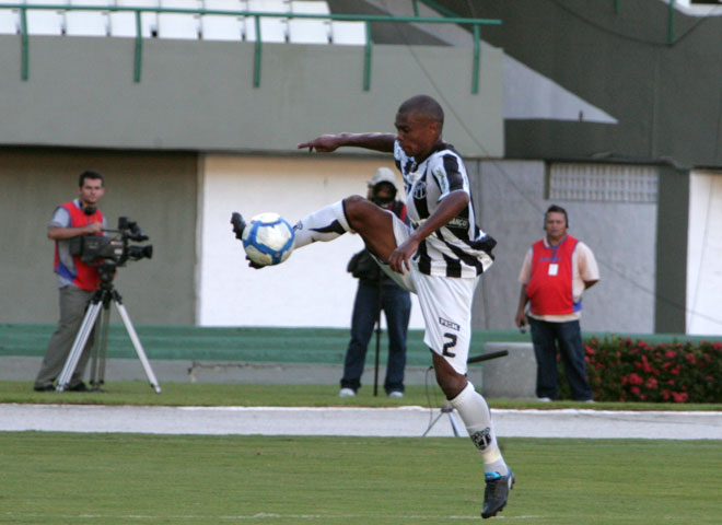 [08/08] Ceará 0 x 0 Atlético-GO - 6