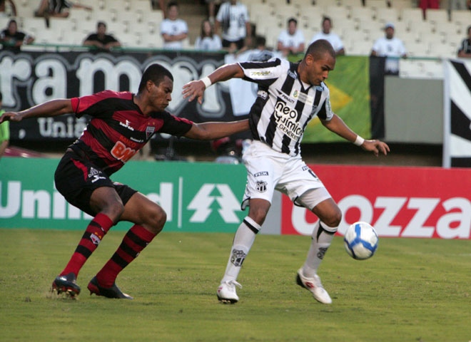 [08/08] Ceará 0 x 0 Atlético-GO - 16