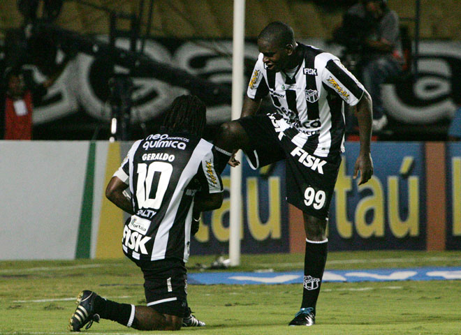[10-11] Ceará 2 x 2 Botafogo - 15