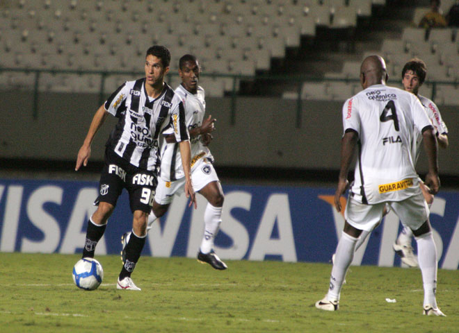 [10-11] Ceará 2 x 2 Botafogo - 19