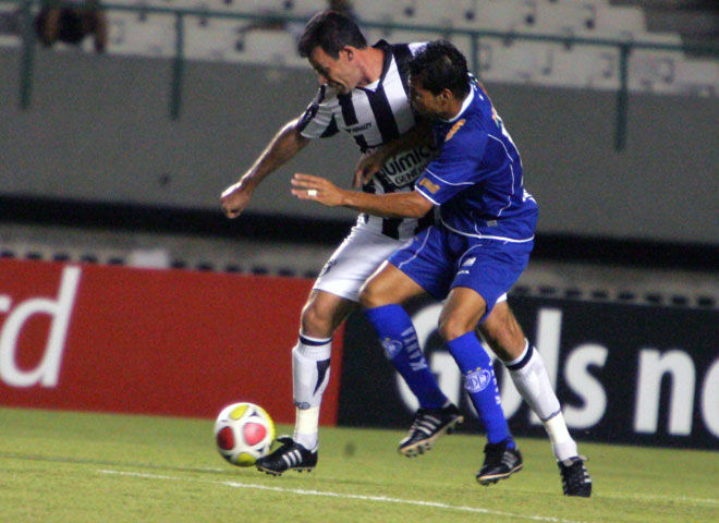 Ceará 1 x 1 Confiança/SE - 26/06 às 20h15 - Castelão - 2