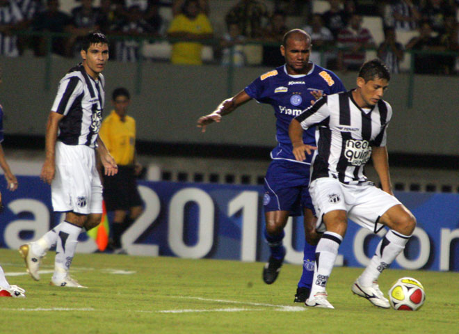 Ceará 1 x 1 Confiança/SE - 26/06 às 20h15 - Castelão - 5