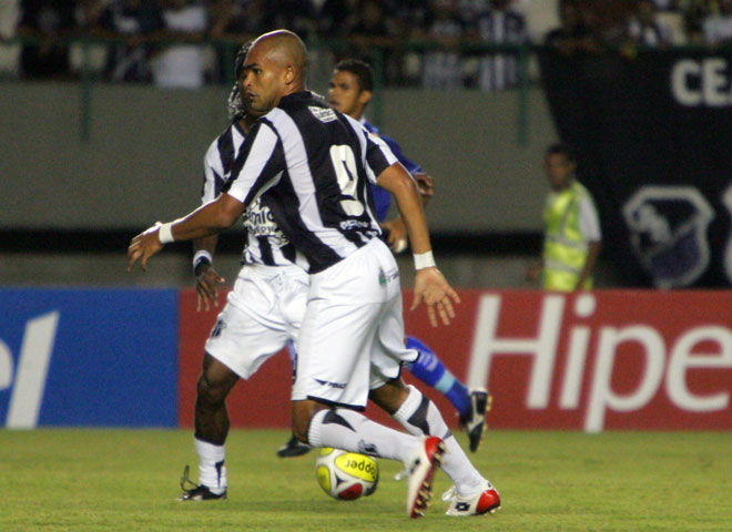Ceará 1 x 1 Confiança/SE - 26/06 às 20h15 - Castelão - 6
