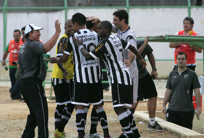 [02-04] Ceará 4 x 0 Crato - 8