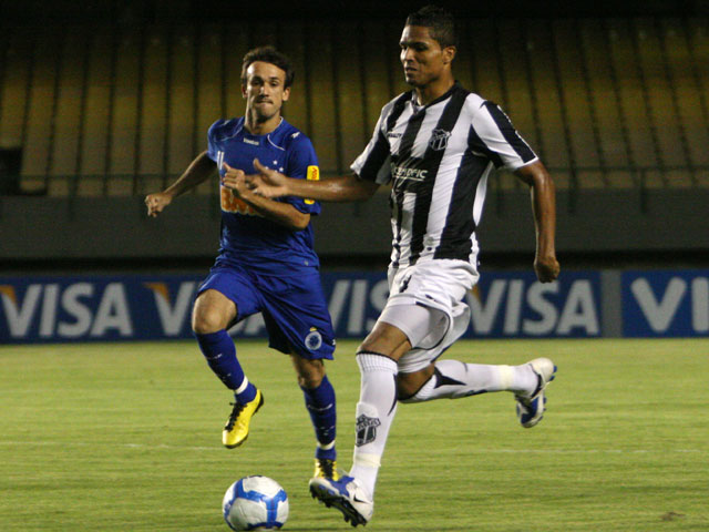 Ceará 1 x 0 Cruzeiro - 30/05 às 18h30 - Castelão - 3