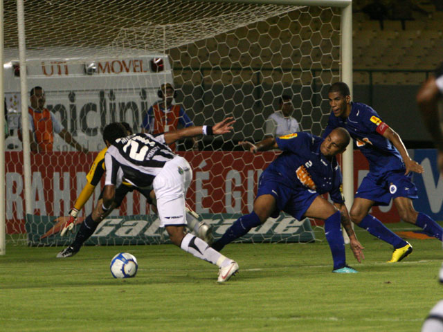 Ceará 1 x 0 Cruzeiro - 30/05 às 18h30 - Castelão - 7