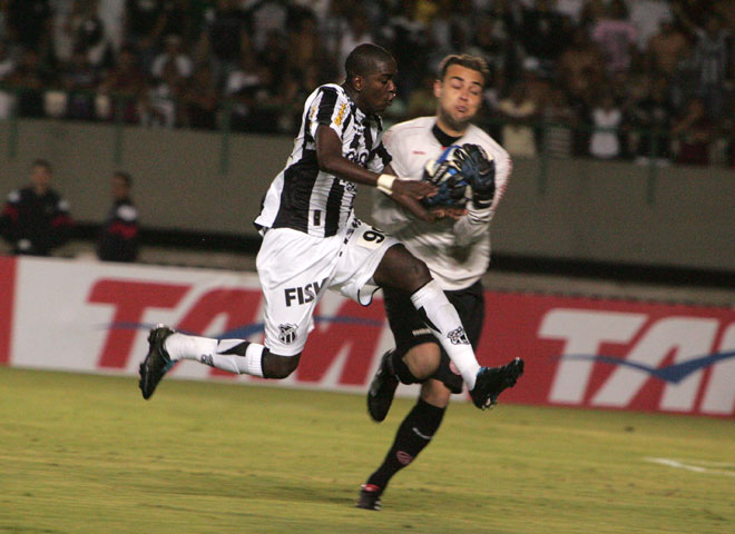 [06-10] Ceará 1 x 0 Internacional - 14